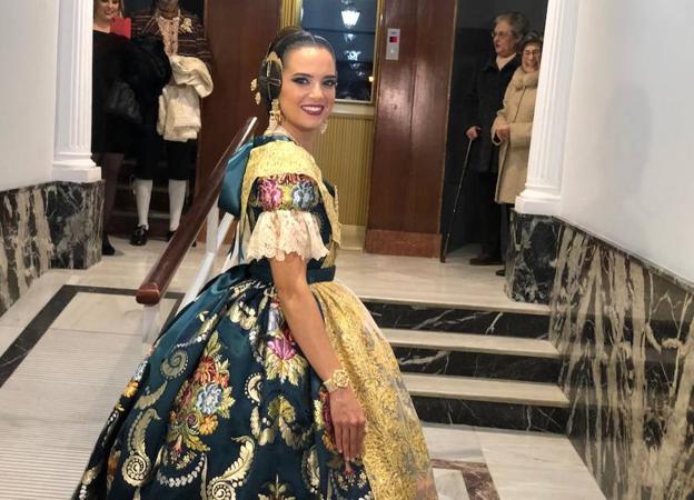 Marina Civera deslumbra con un espolín azul atlantis